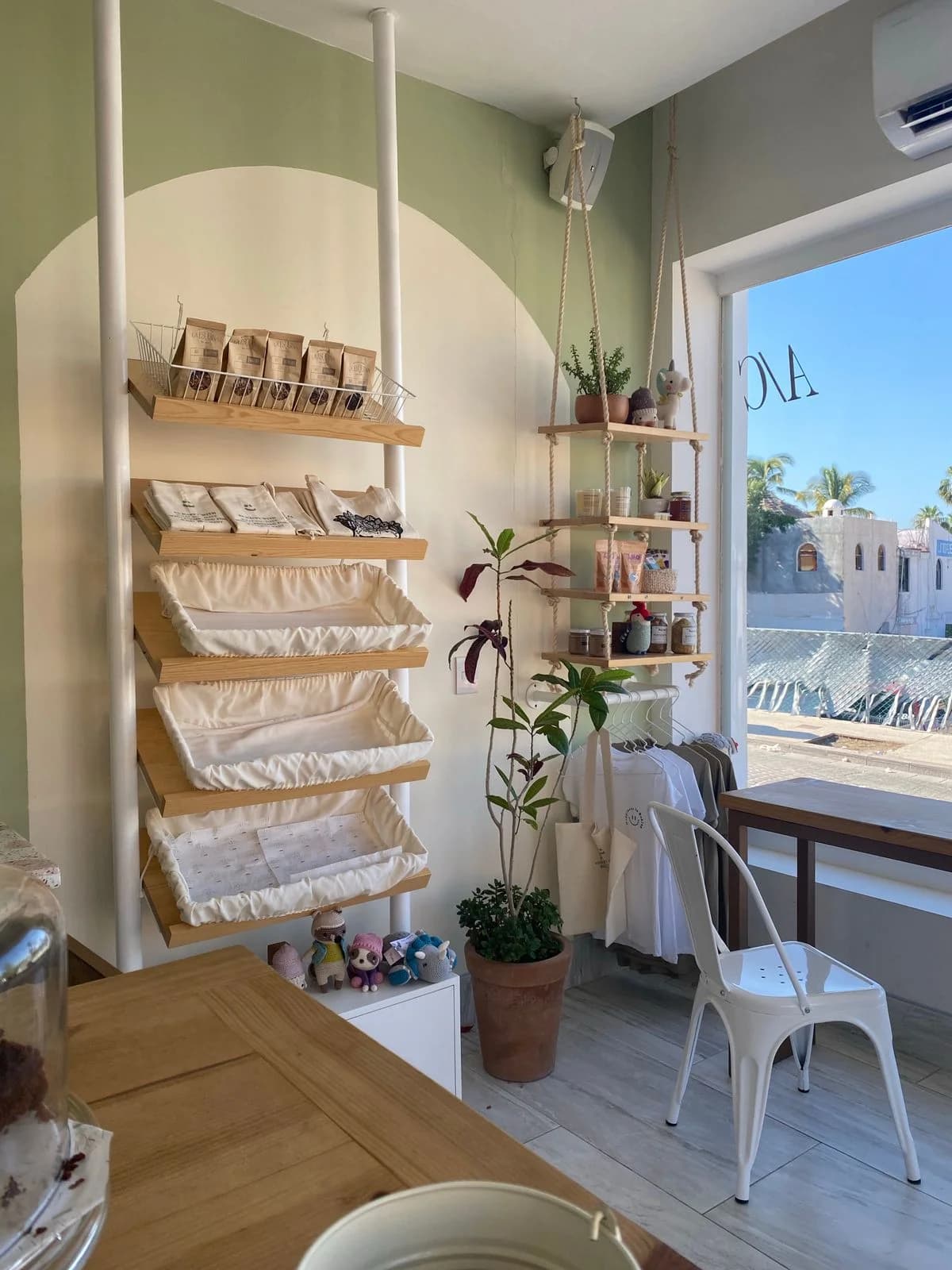 Retail / material study